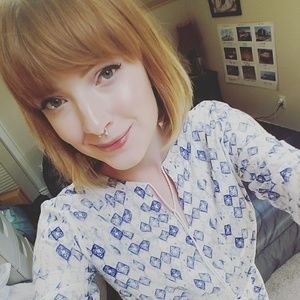 Meet your Posher, Caroline