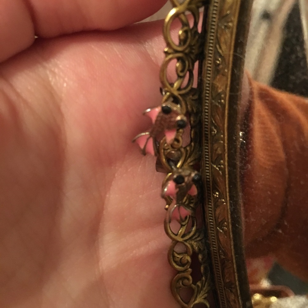 Coyfish earings