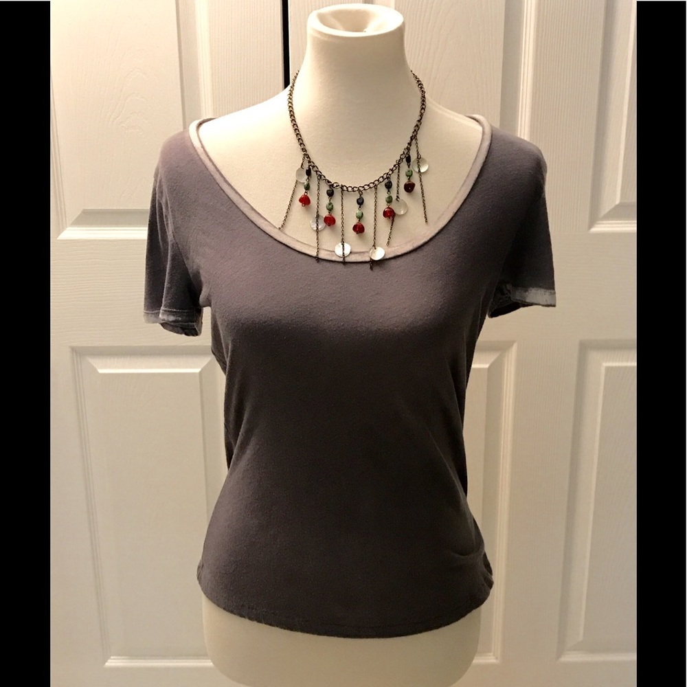 2 Gap Tops - Picture 6 of 7