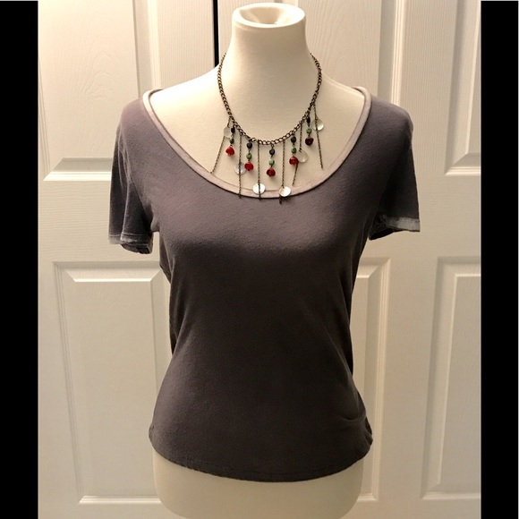 2 Gap Tops - Picture 6 of 7