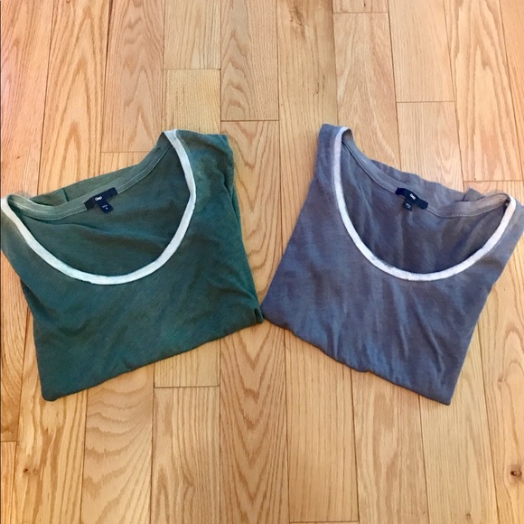 2 Gap Tops - Picture 2 of 7