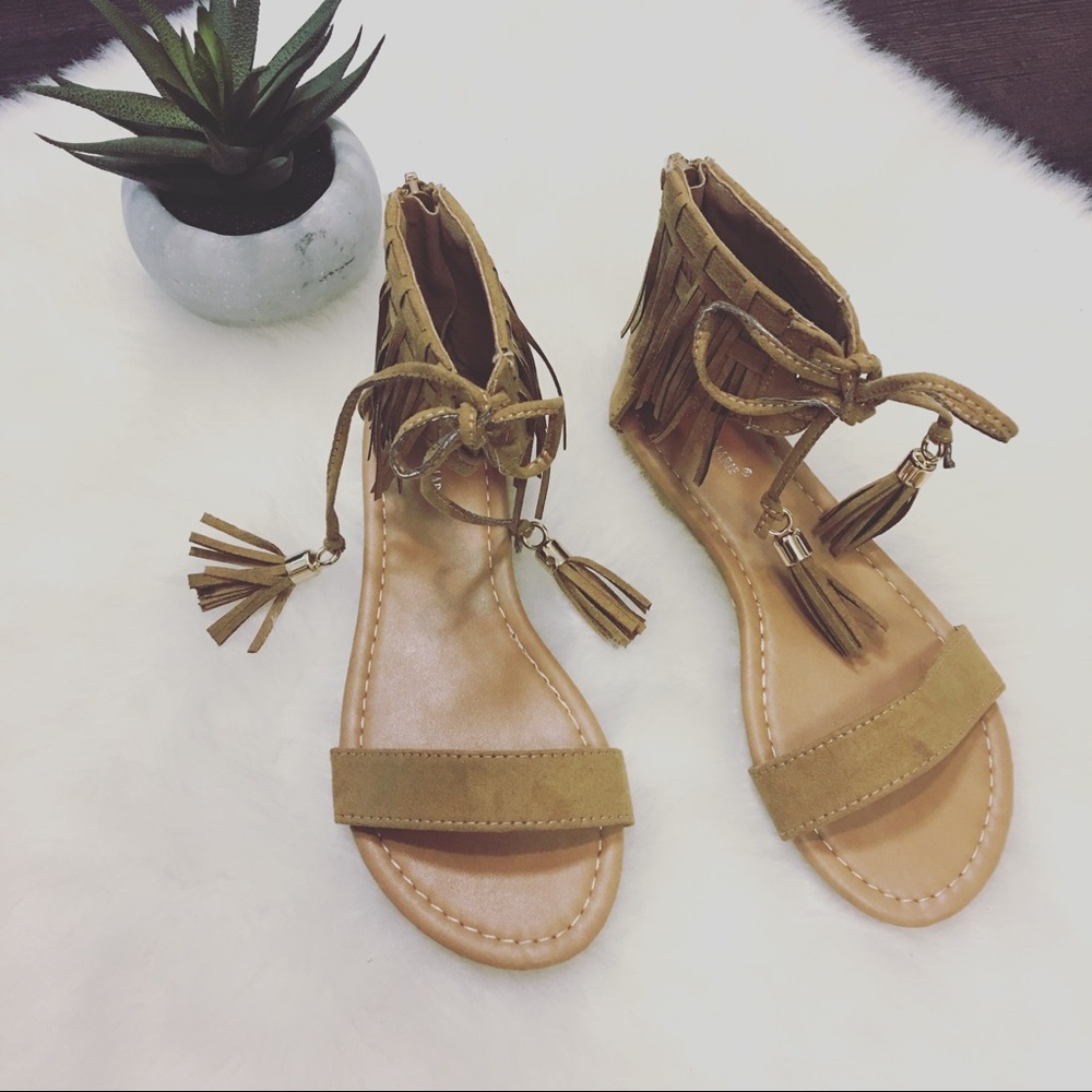 World Traveler Fringe Sandal