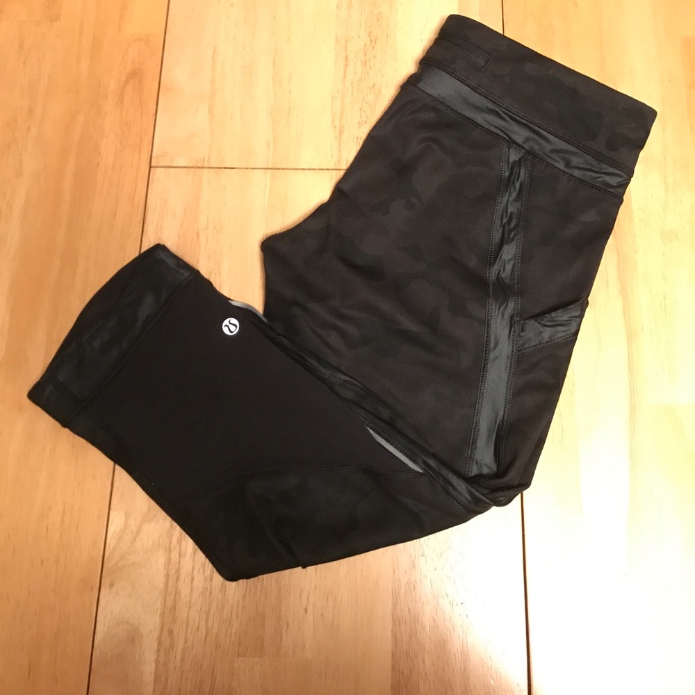 Lululemon Camo Crop Leggings