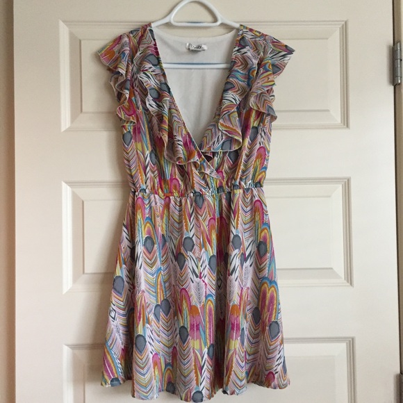 Pinky Ruffle Dress - Picture 2 of 6