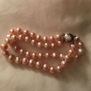 Pearl bracelet