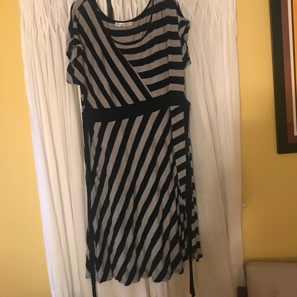 Black and Grey Faux Wrap ModCloth Dress, 3x