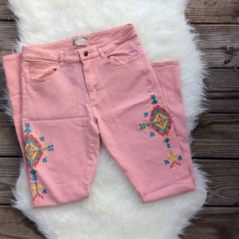 Pink Aztec embroidered skinny jeans!