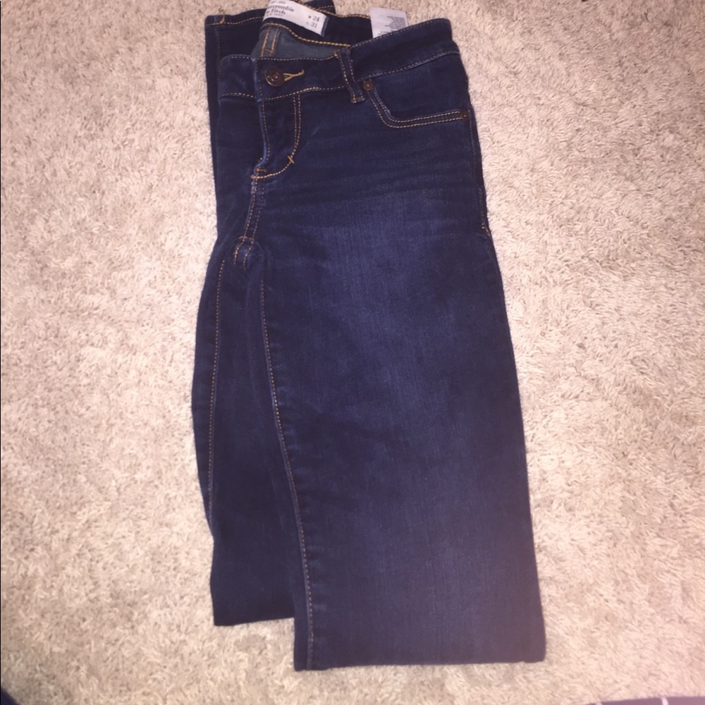 dark blue abercromie jeans