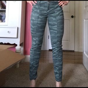 American Eagle Outfitters camo pants
