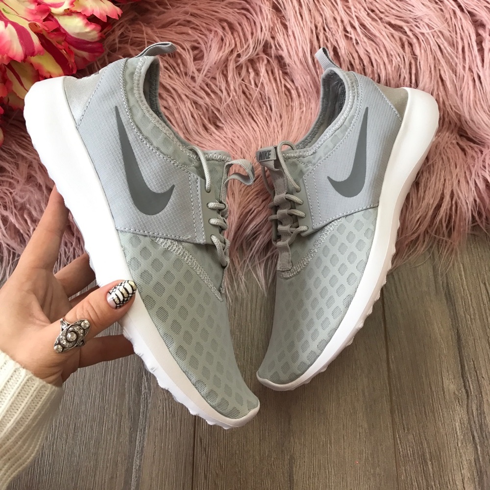 NWT Nike juvenate wolf 🐺 grey - Picture 2 of 8