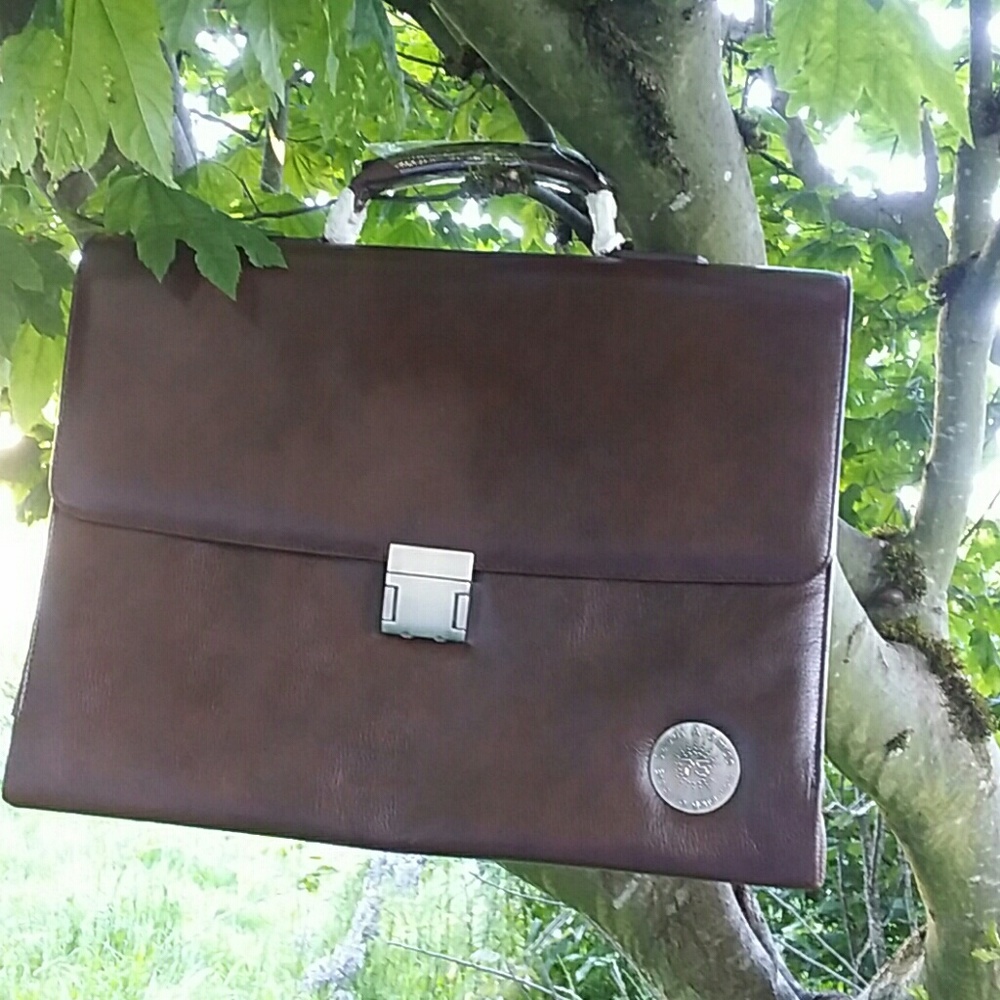 NWOT All Leather Briefcase 16.5 w x 4.5 w 4.5 d