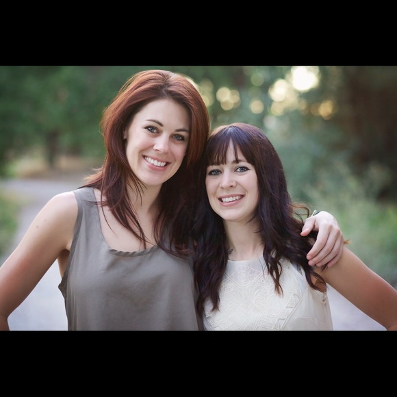 Meet your Posher, Lindsay - Picture 4 of 8