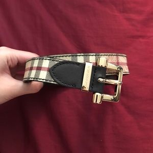 Burberry classic belt