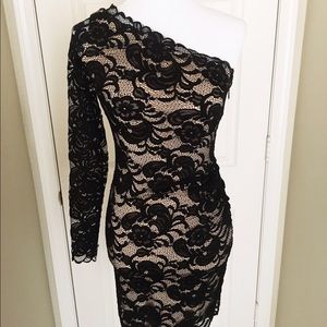 Sexy black lace one shoulder long sleeve dress