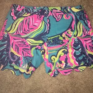 Lilli Pulitzer Scalloped Pattern Shorts