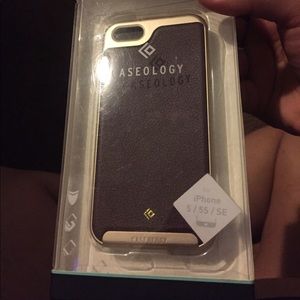 Burgundy case iPhone 5/5s/Se