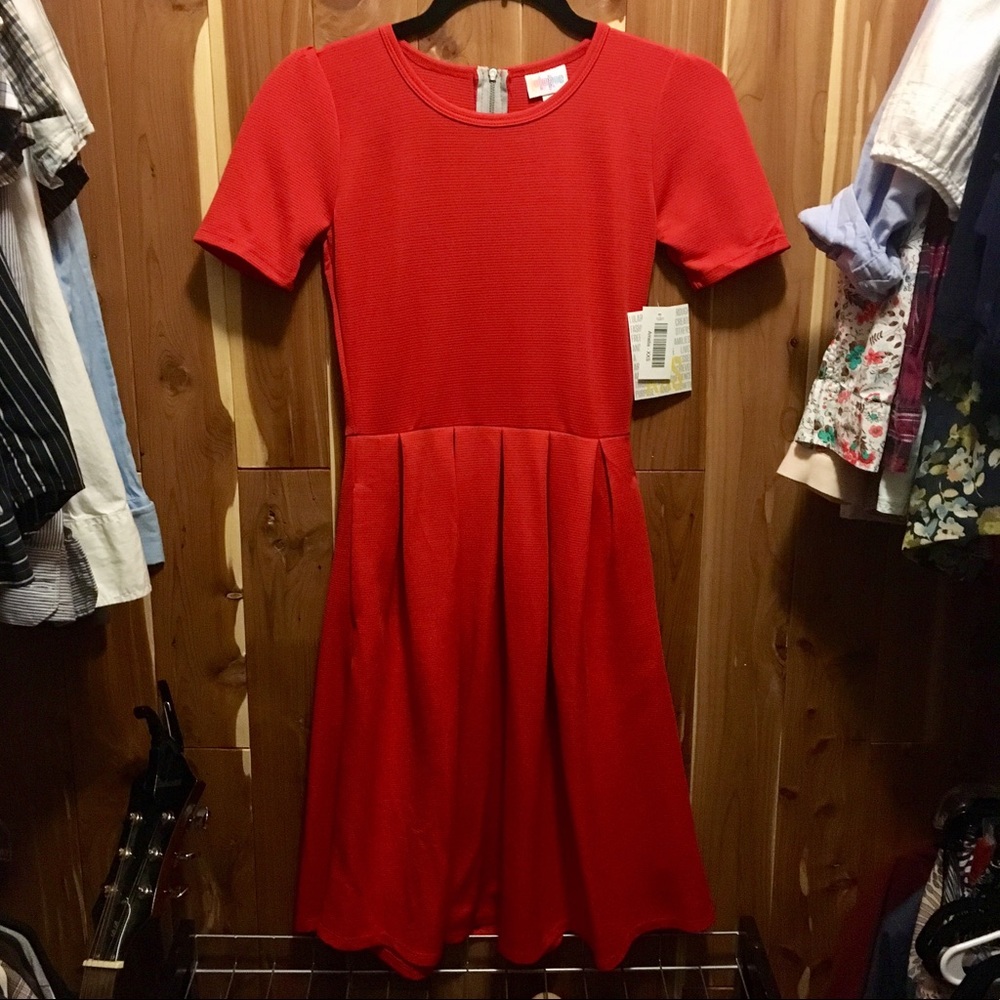 Lularoe xxs Amelia solid red