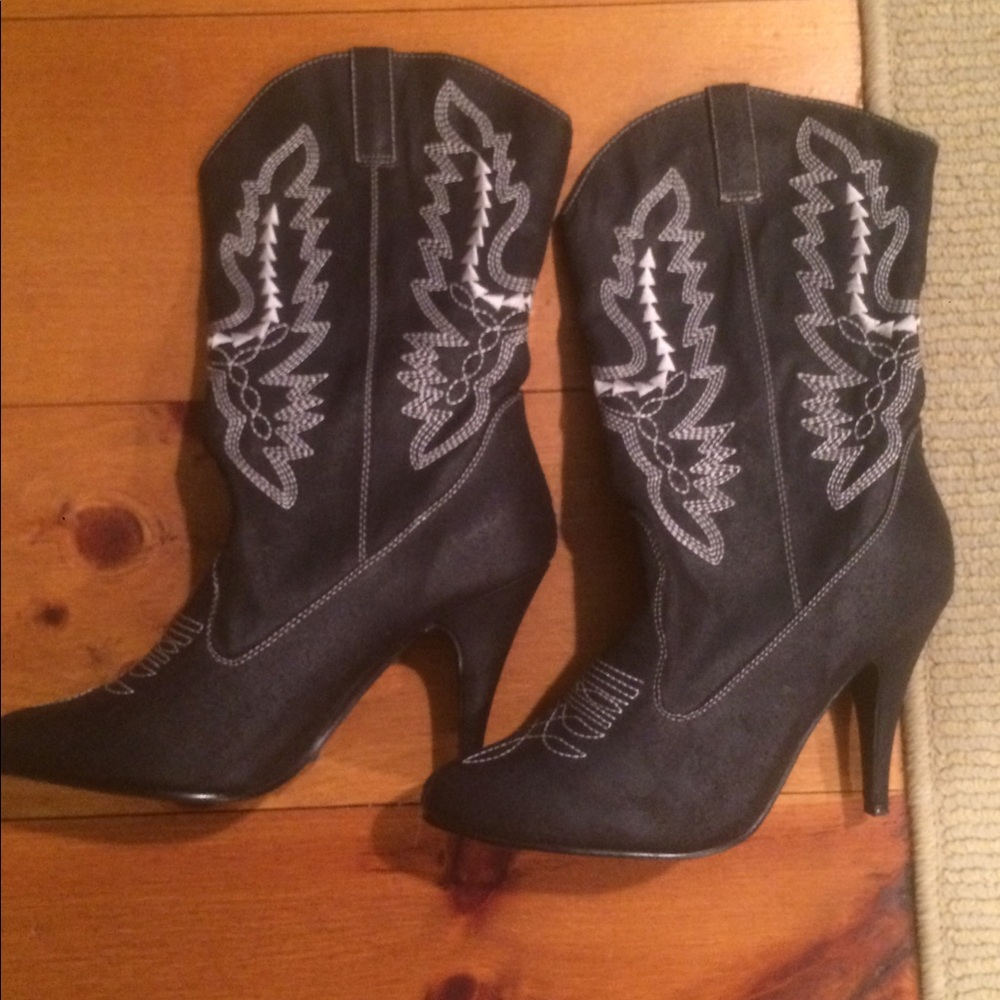 $12   Ellie Boots