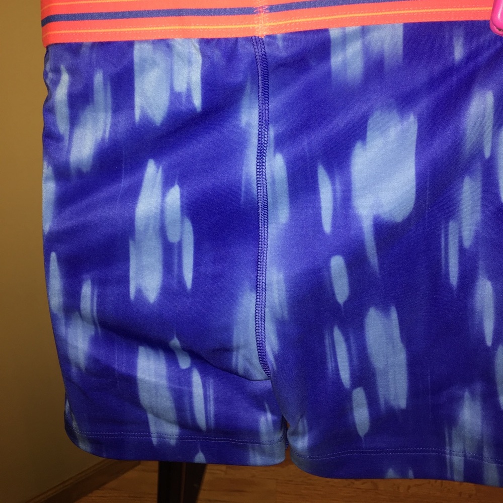 Women's, Under Armour Heat Gear Compression Shorts - Picture 4 of 6