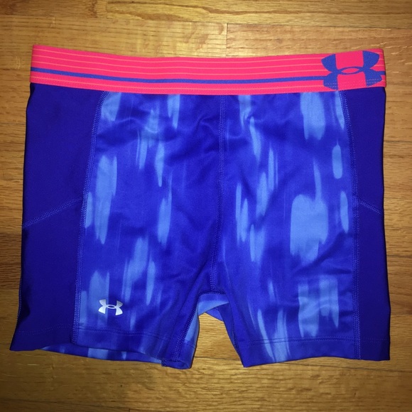 Women's, Under Armour Heat Gear Compression Shorts - Picture 5 of 6
