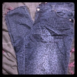 Torrid cheetah print skinny jeans size 16