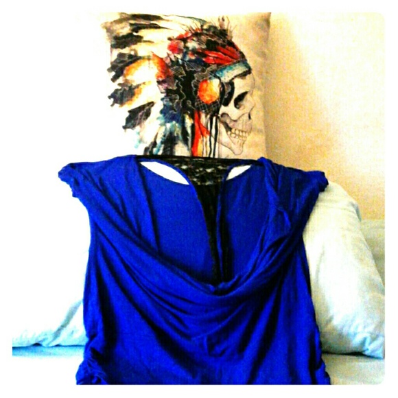 Top - Picture 2 of 3