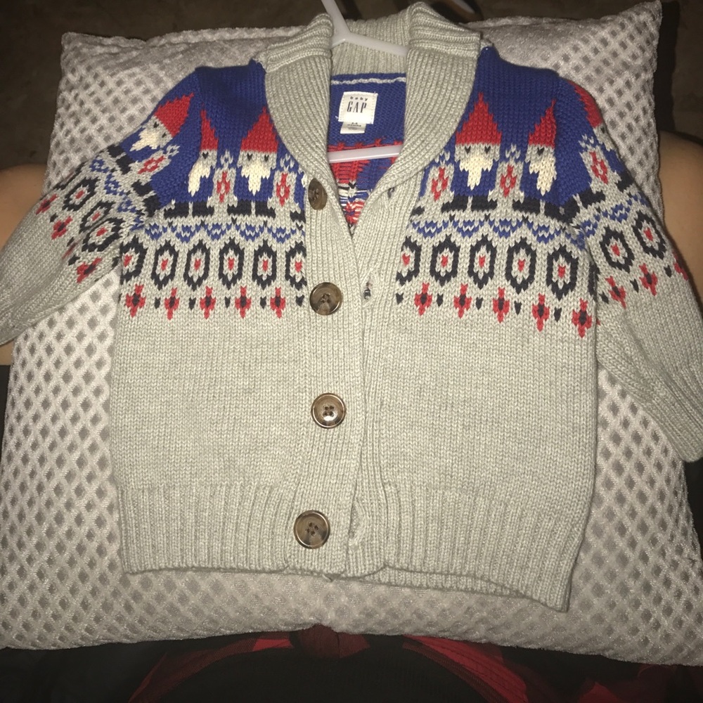 Gap baby sweater he only wore it once 3-6 months