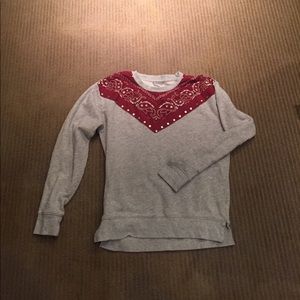 Grey pullover with handkerchief detail