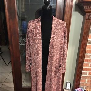 XS Sarah Cardigan LuLaRoe.