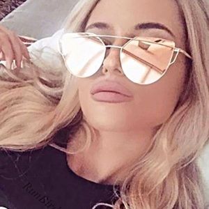 Pink Metallic Sunnies 💕🌻