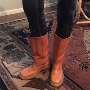 Vintage real leather dingo style boots.