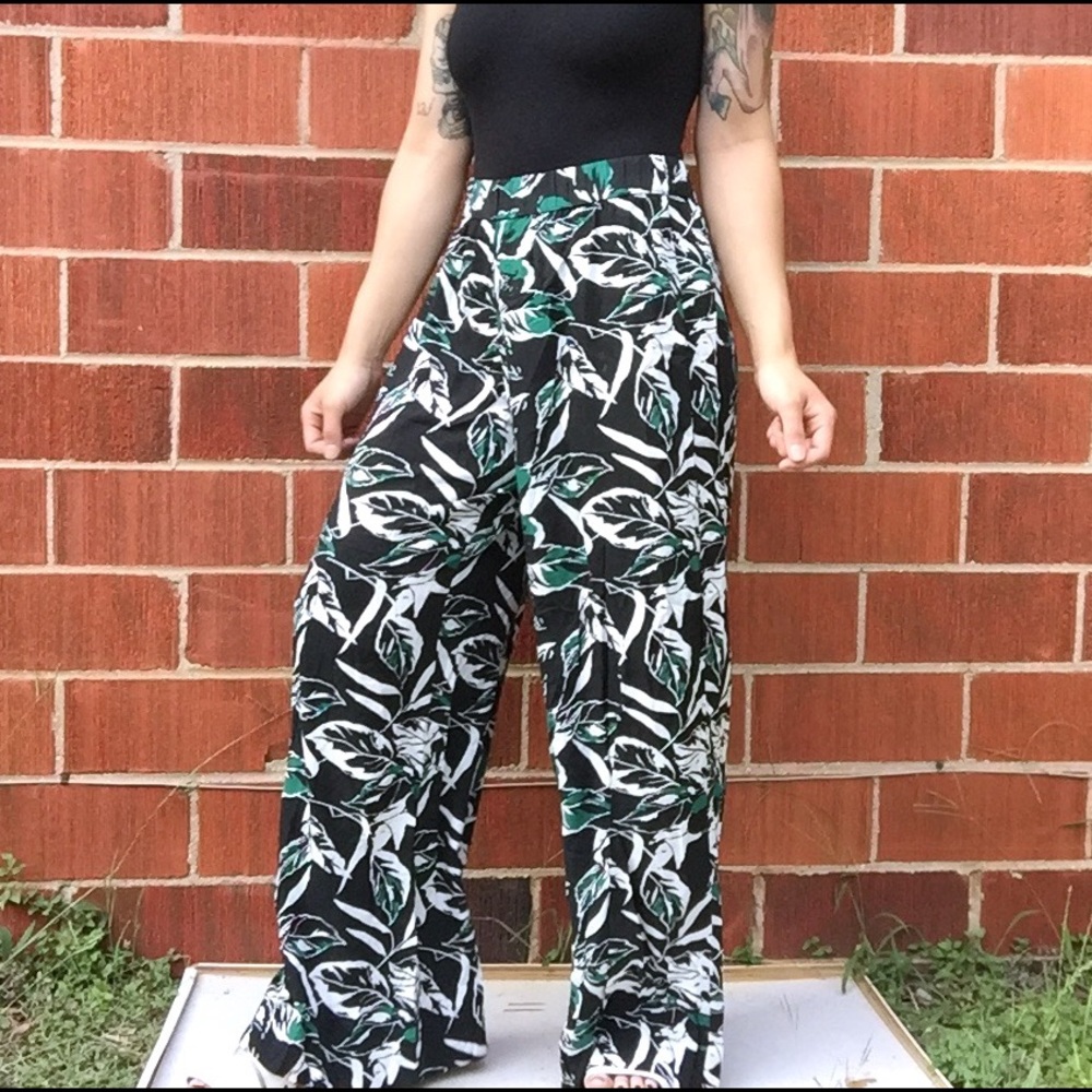 FOLIAGE PRINT WIDE LEG PANTS