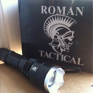 LED Ultra Bright Zoom Flashlight
