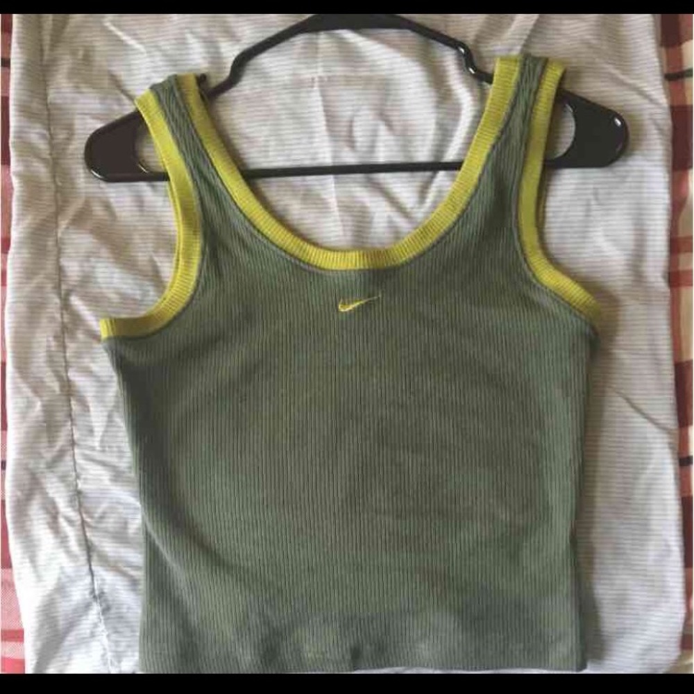Nike Crop Tank