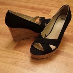 Black wedges!!!