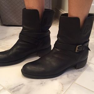 JCREW Black Leather Booties size 7.5 super cute!