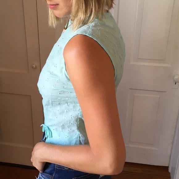 🦋Vintage sweet baby blue top - Picture 4 of 7