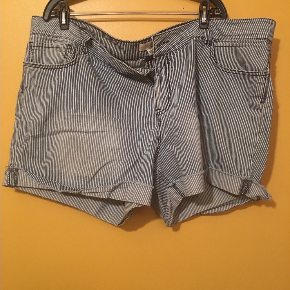 Striped jean shorts