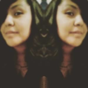 Meet your Posher, Damika