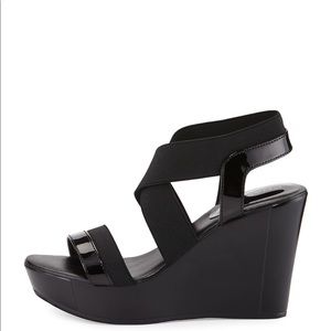 Black Wedges