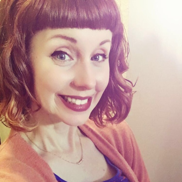 Meet your Posher, Heather - Picture 2 of 2