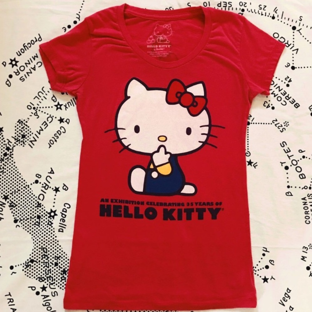 🍎Limited 35th Anniversary Hello Kitty t-shirt🍎