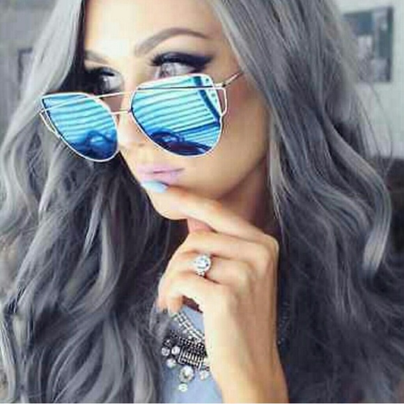 ❗️New! "Jade" Blue Mirror Cat Eye Sunglasses ☀️ - Picture 2 of 6