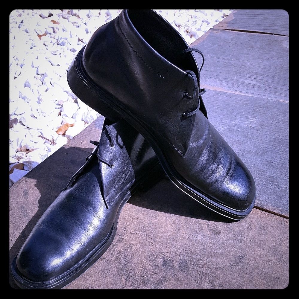 Salvatore Ferragamo Men's Chukka Boots size 9 D