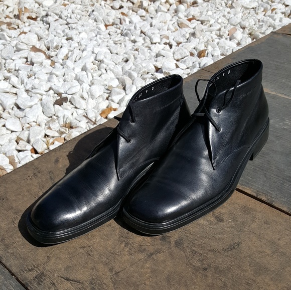 Salvatore Ferragamo Men\'s Chukka Boots size 9 D