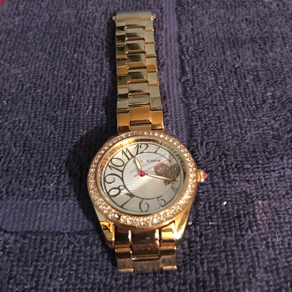Watch - Picture 3 of 5