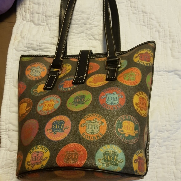 Dooney and bourke handbag - Picture 3 of 4