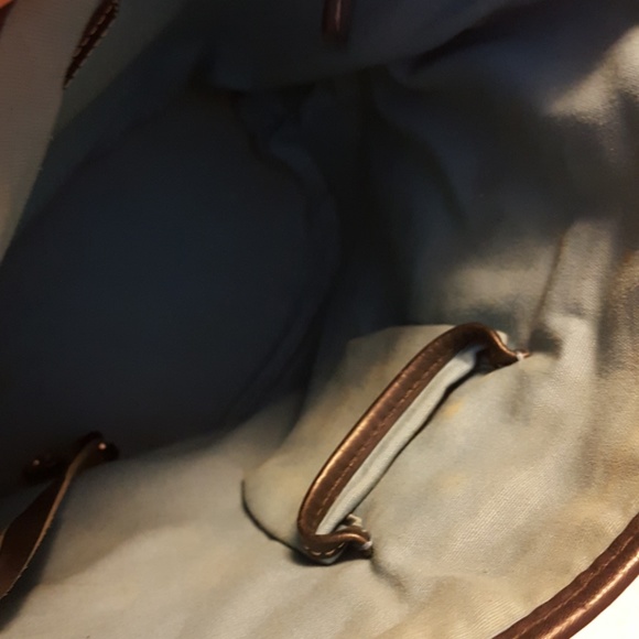 Dooney and bourke handbag - Picture 4 of 4