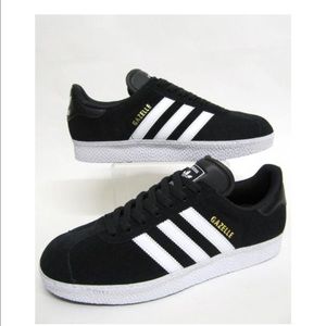 Adidas gazelle shoes in black