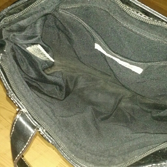 Handbag - Picture 2 of 3